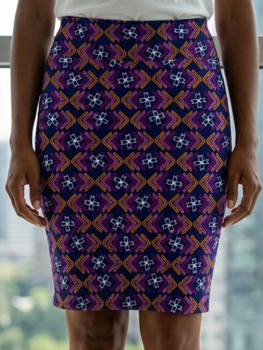 LuLaRoe Cassie XS Navy Geometric Arrow Chevron Pencil Skirt Pink Gold Stretch